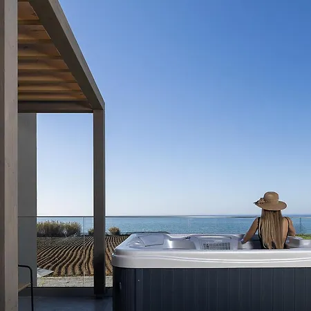 Aya - Coastal Villa, Minimalist Elegance By Etouri Villa