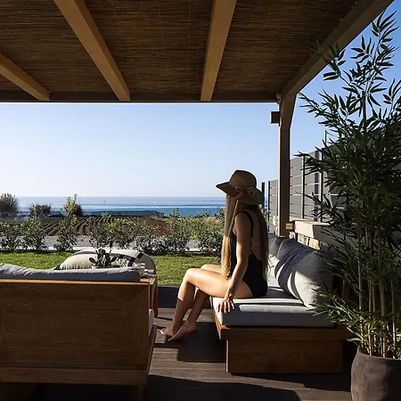 Aya - Coastal Villa, Minimalist Elegance By Etouri *