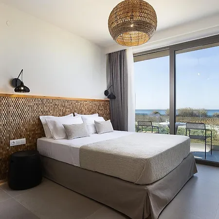 Aya - Coastal Villa, Minimalist Elegance By Etouri Villa
